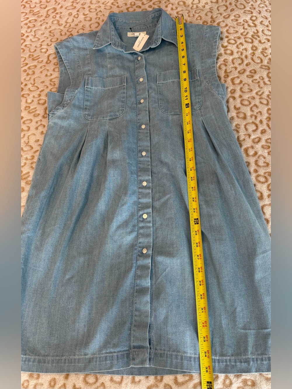 NWT Banana Republic Utility Mini Shirtdress
Light Wash Sleeves Size: M - Picture 9 of 11